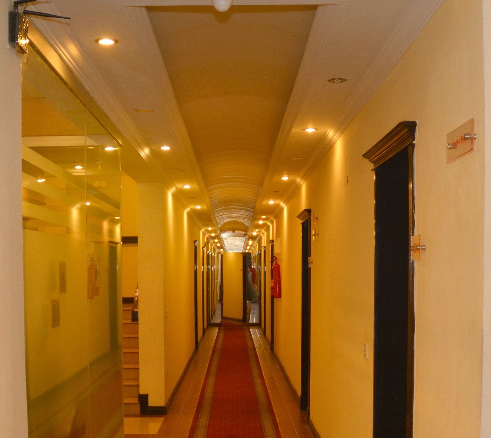 Shangrila Resort Hotel อิสลามาบัด ภายนอก รูปภาพ